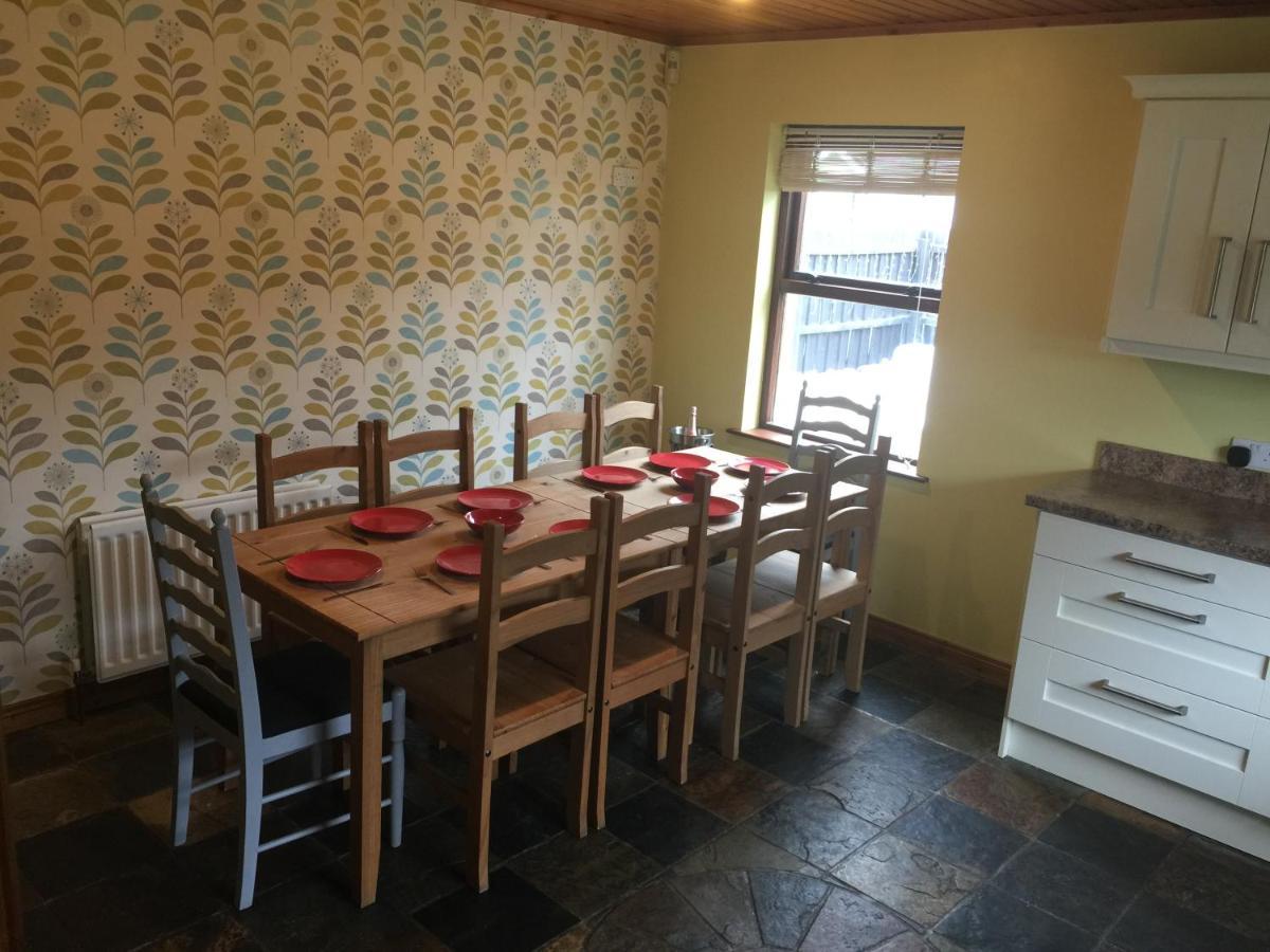 Holiday Home In Ballycastle - Fainne Na Cairde Exteriér fotografie