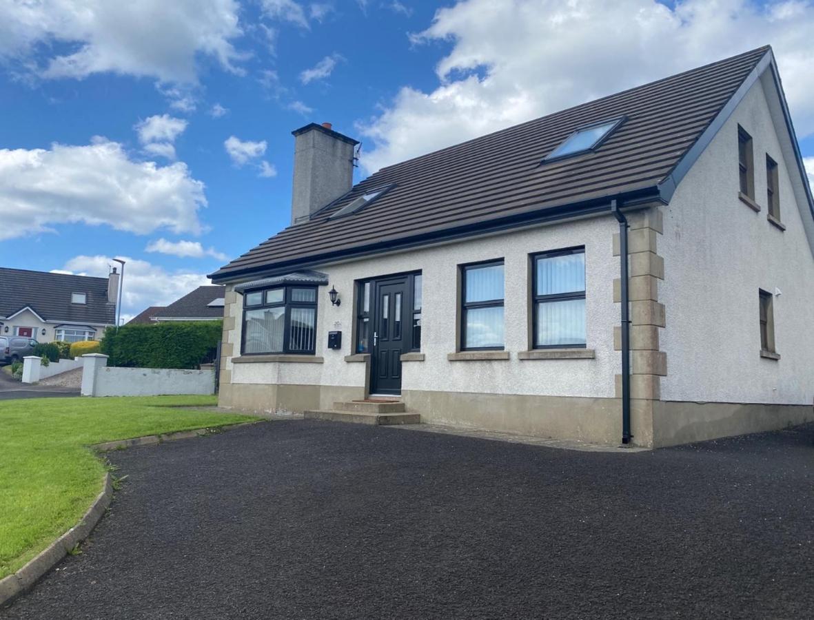 Holiday Home In Ballycastle - Fainne Na Cairde Exteriér fotografie